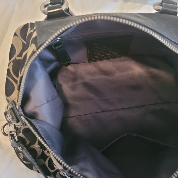 Coach monogram purse - Picture 3 of 7